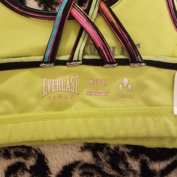 Girls sports bra - Picture 3 of 3